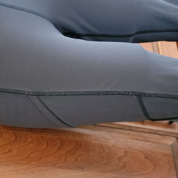 Lululemon - Picture 7 of 8